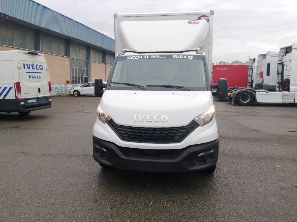 IVECO daily 35 S14S 3750 cab.