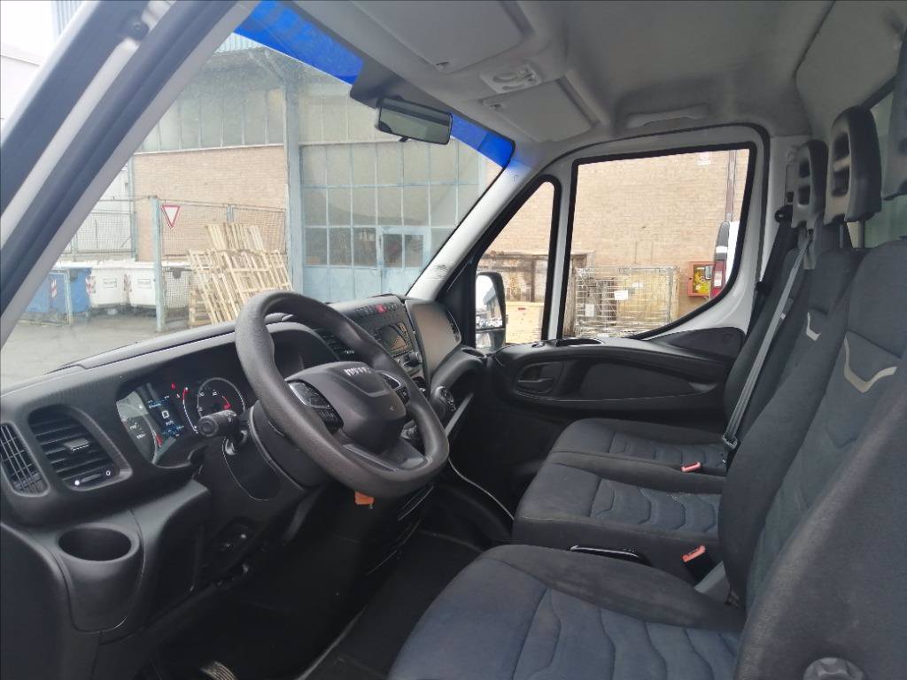 IVECO daily 35 S14S 3750 cab.