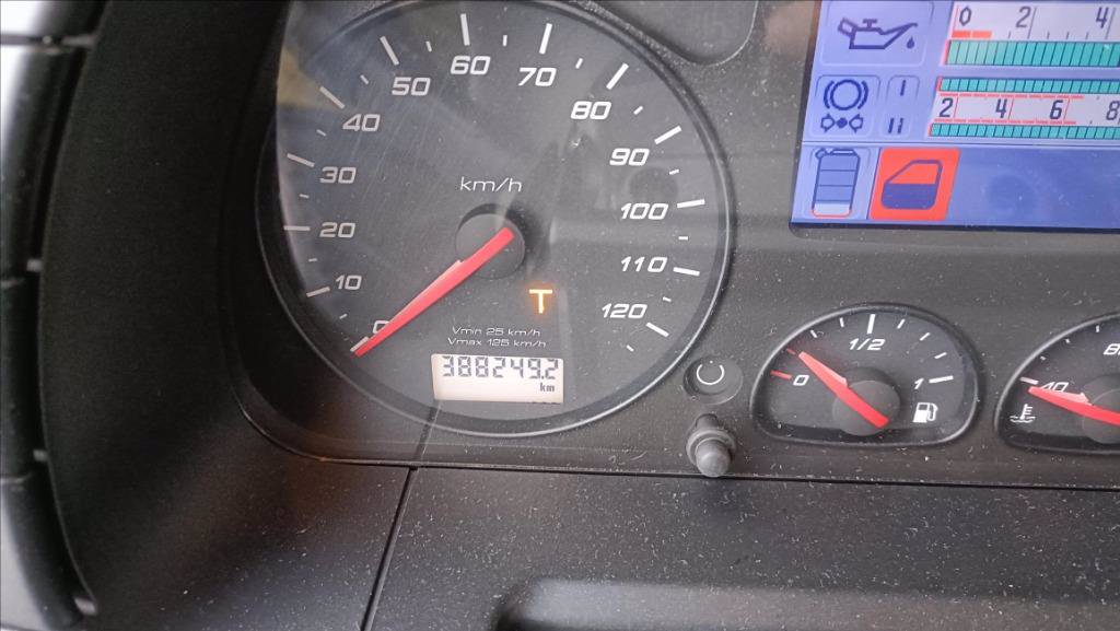 IVECO stralis hi way AS 260 S56Y/FS - CM E6