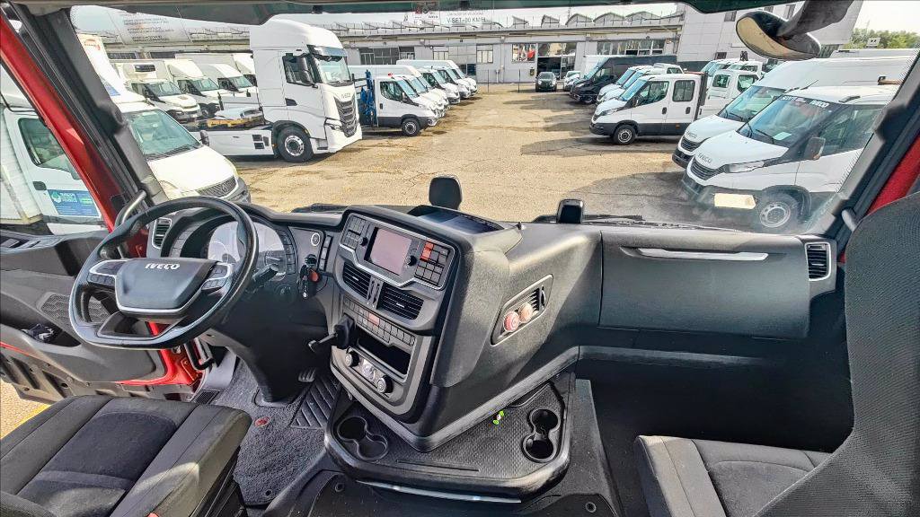 IVECO S-Way AS 440.180 4x2 C11 S48T/FP hi-tronix