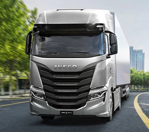 09.08 IVECO S WAY MY22 Promo Safety2 Small